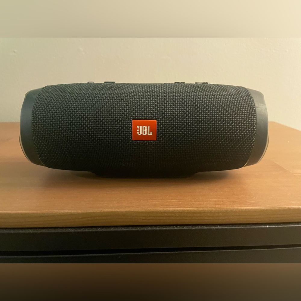JBL Charge 3